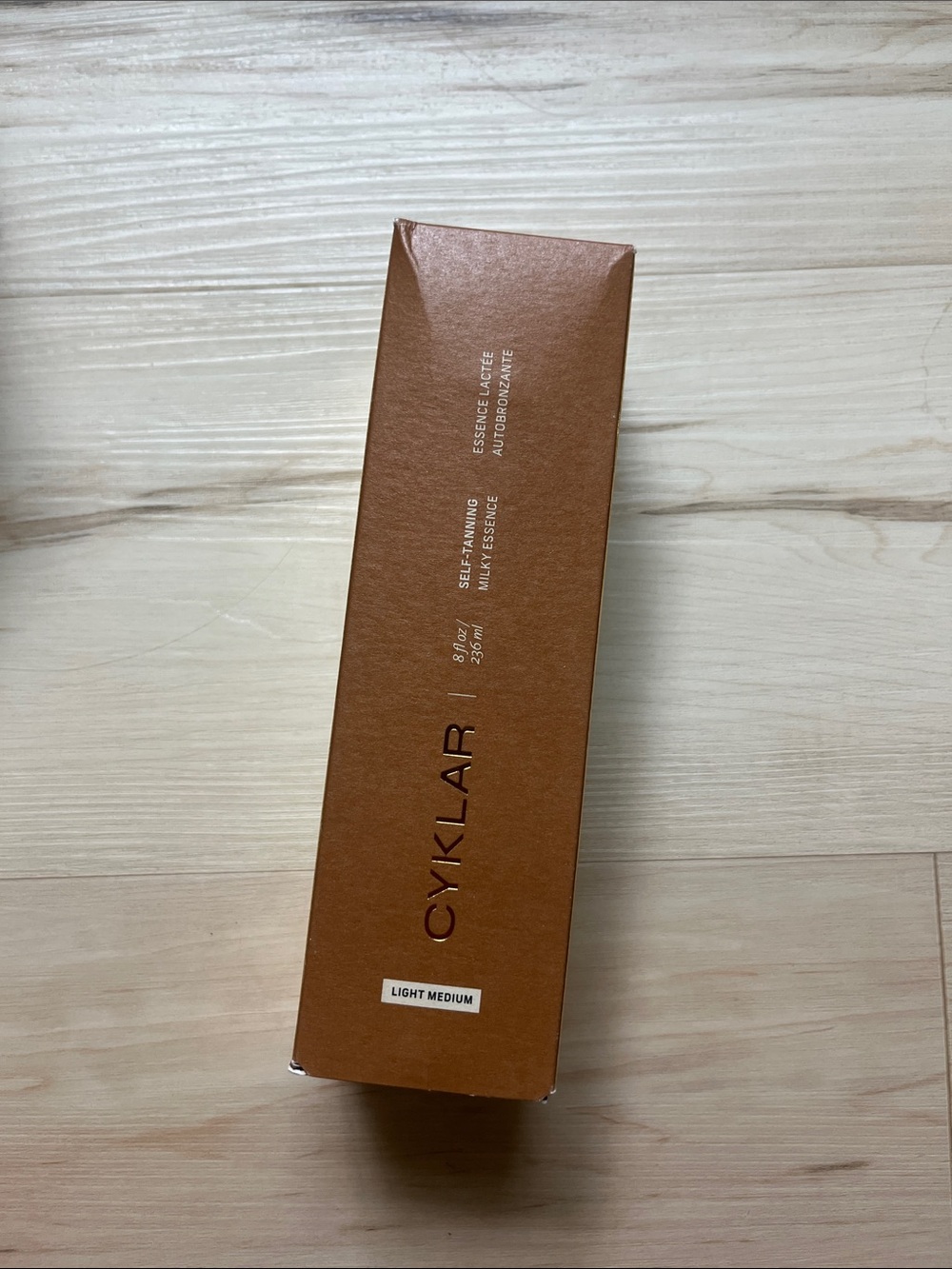 Cyklar self tanning milky essence light medium